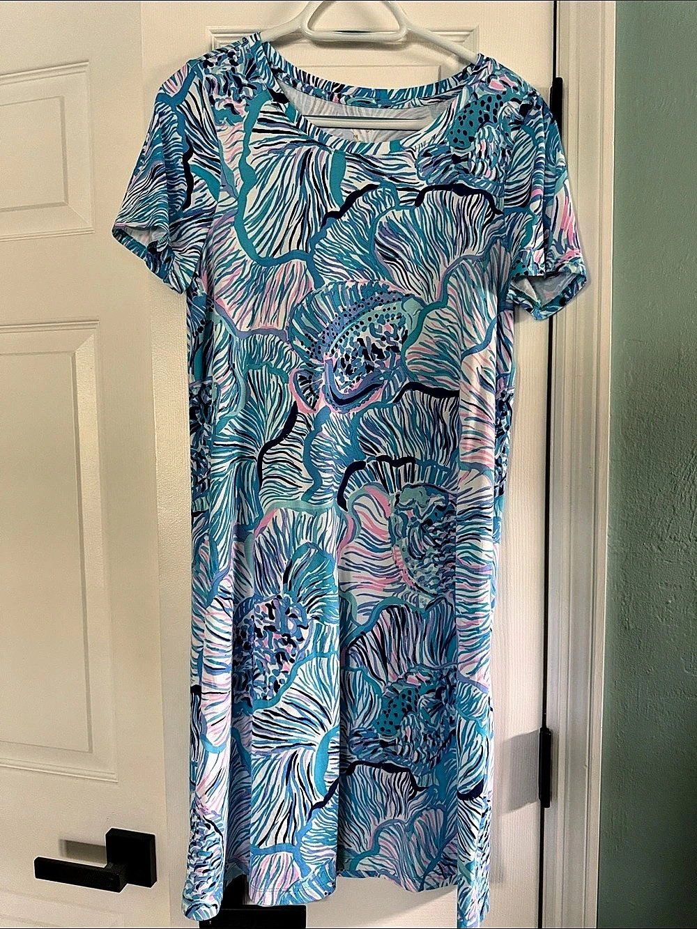 Lilly Pulitzer Printed Mini Dress in Blue & Pink Size Medium